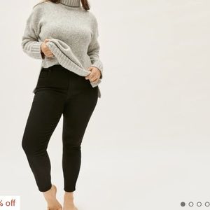Black everlane curvy high rise skinny crop